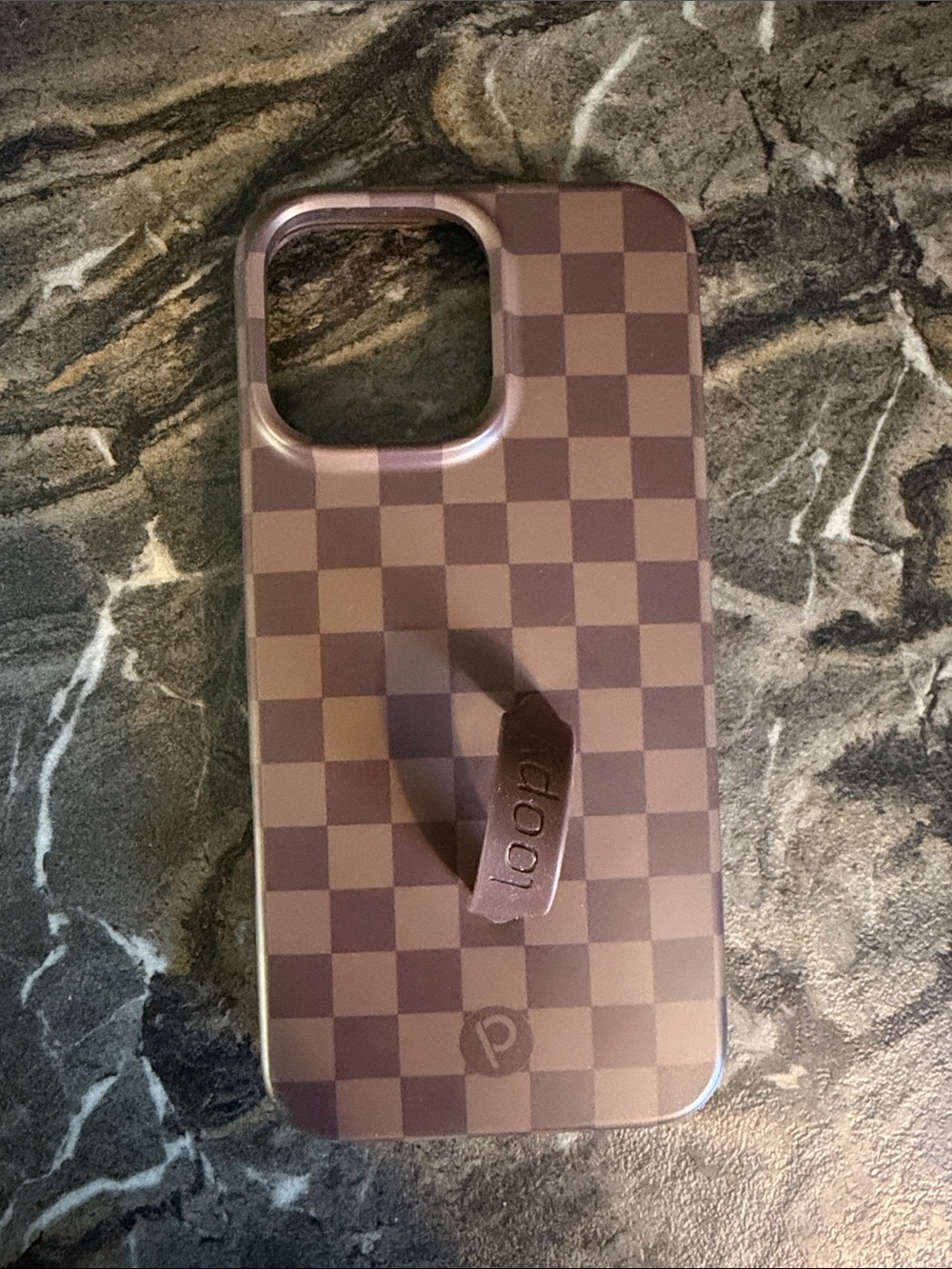 Brown checkered loopy case